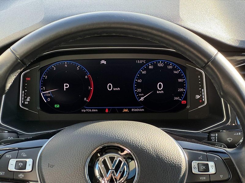 Volkswagen T-Roc (2019) SPORT 1.5 TSI DSG - fotka 18 z 40