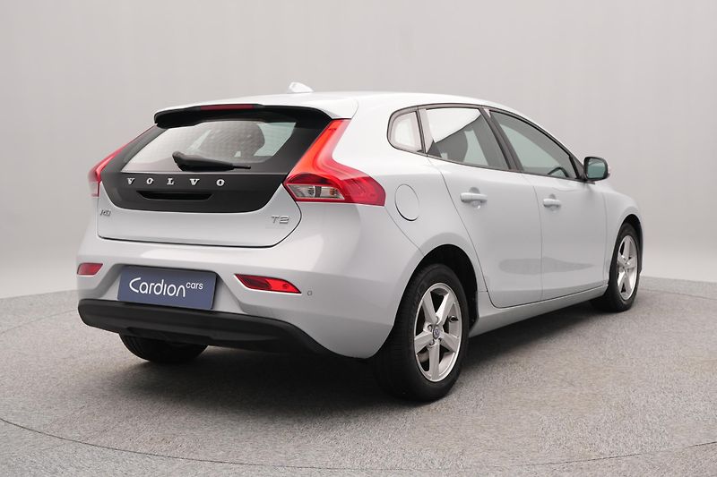 Volvo V40 T2 KINETIC CZ 1.maj REZERVACE - fotka 9 z 40