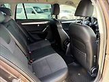 Škoda Octavia TDI DSG F1 NAVI, EL.KUFR - náhled 31
