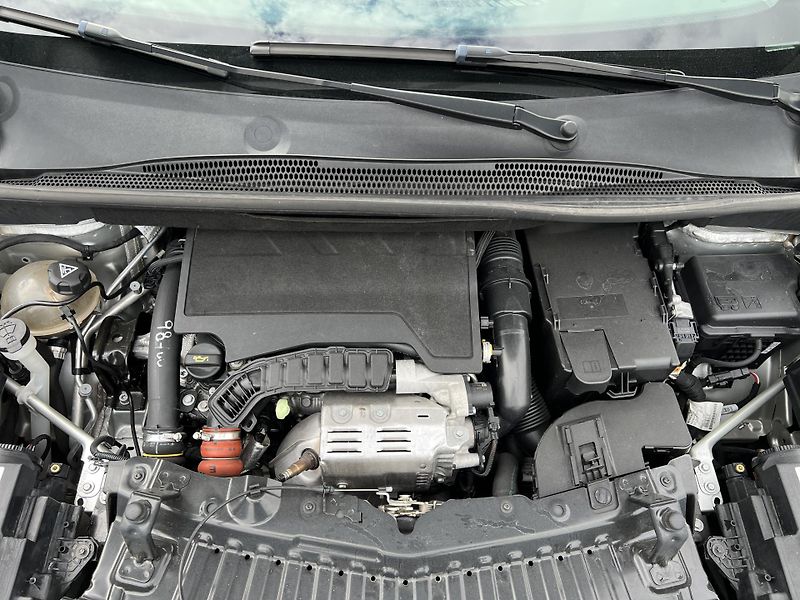 Opel Crossland X 1.2T AUTOMAT NOVÉ ROZVODY - fotka 40 z 48