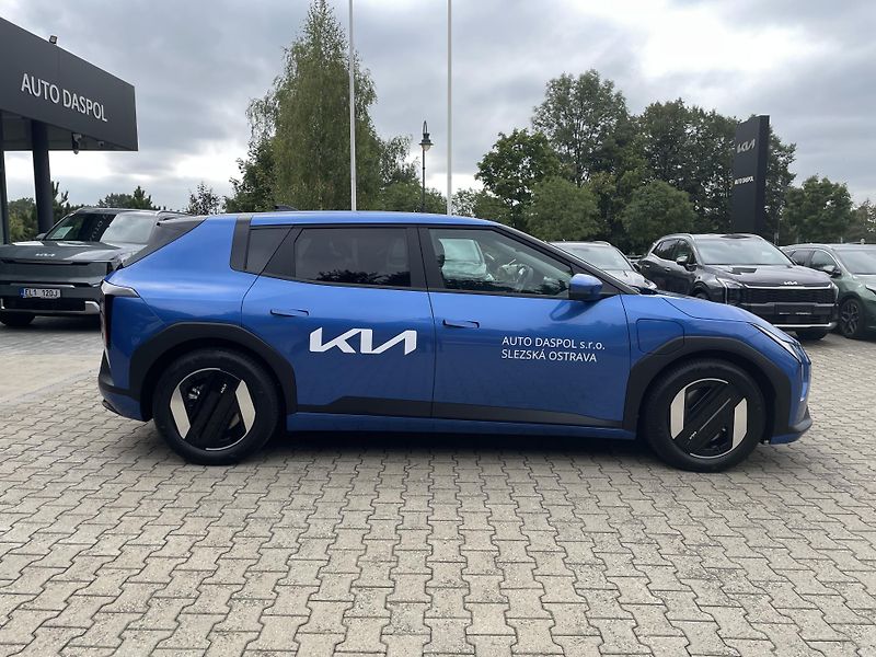 Kia EV4 (2025) EARTH 150 KW + 81,4 KWH 