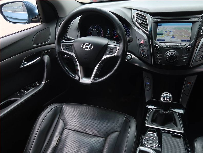 Hyundai i40 (2012) 1.7 CRDi, Serv.kniha, Navi - fotka 7 z 23