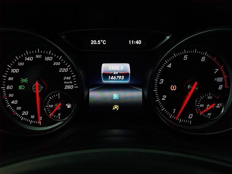 Mercedes-Benz CLA (2017) 180, ČR,1.maj, Bi-Xenony - fotka 11 z 18