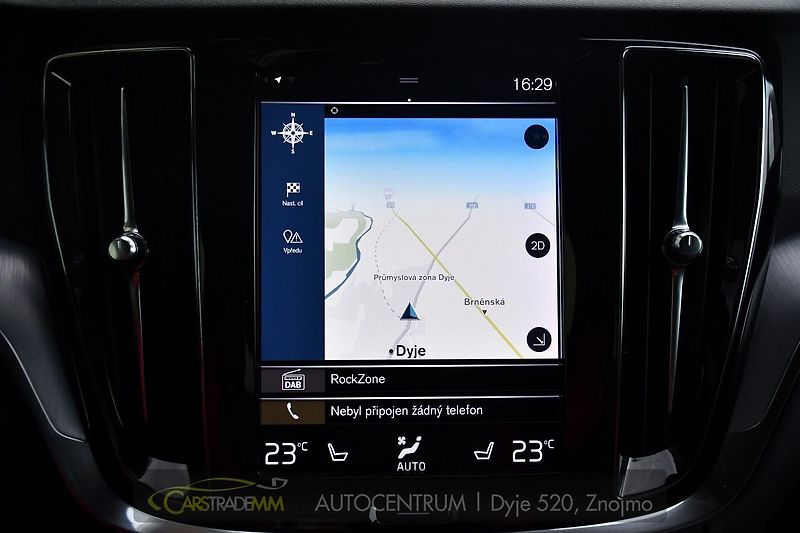 Volvo V60 2,0 T6 186kW PHEV TWIN ENGINE - fotka 37 z 51