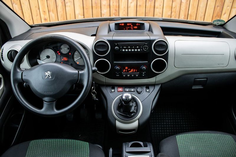 Peugeot Partner Tepee - fotka 16 z 28
