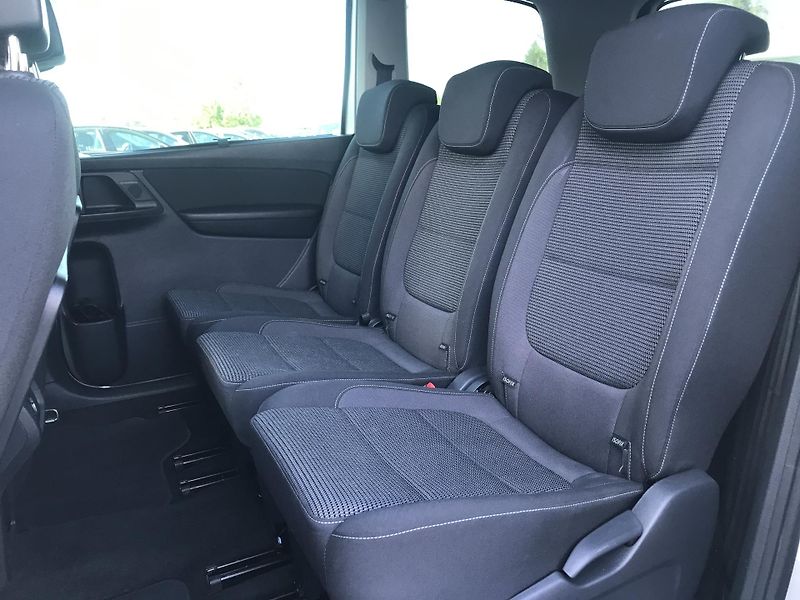 Volkswagen Sharan  2.0 TDI 110 KW,DSG,NAVI,5-MÍS - fotka 11 z 19