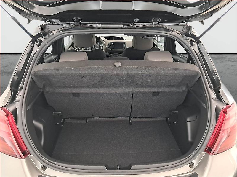 Toyota Yaris (2016) 1.33 Dual VVT-i, ČR,1.maj - fotka 14 z 19