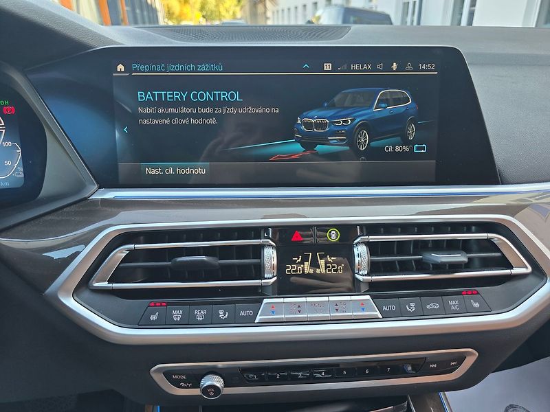BMW X5 xDrive45e 290kW VIRTUAL KŮŽE - fotka 36 z 40