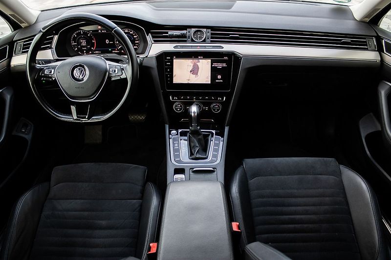 Volkswagen Passat - fotka 12 z 22