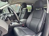 Land Rover Discovery Sport 1,5 P300e S AT AWD ČR DPH - náhled 12