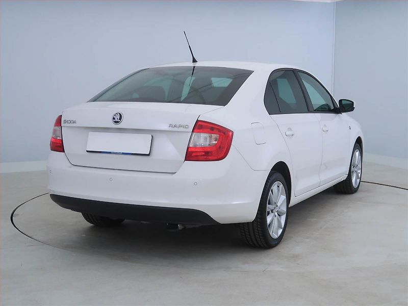 Škoda Rapid (2013) Ambition 1.2 TSI - fotka 5 z 14