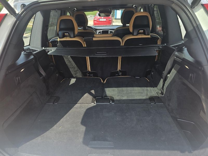 Volvo XC90 (2016) - fotka 9 z 21