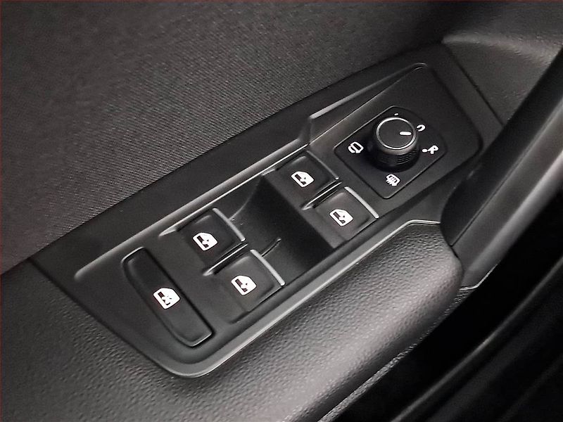 Volkswagen Tiguan Allspace (2023) Life 1.5 TSI - fotka 16 z 19