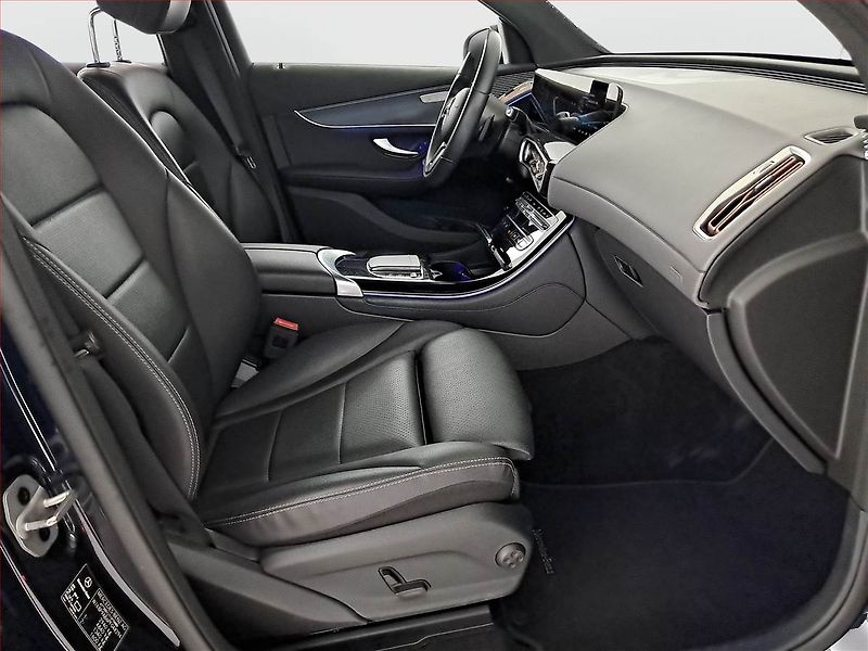 Mercedes-Benz EQC (2022) 400 4MATIC, SoH 96% - fotka 9 z 20