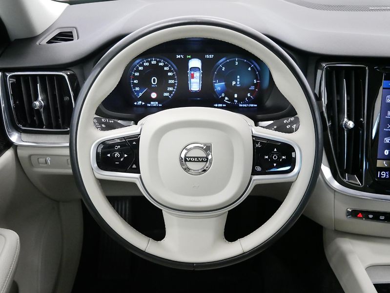 Volvo V60 - fotka 16 z 30