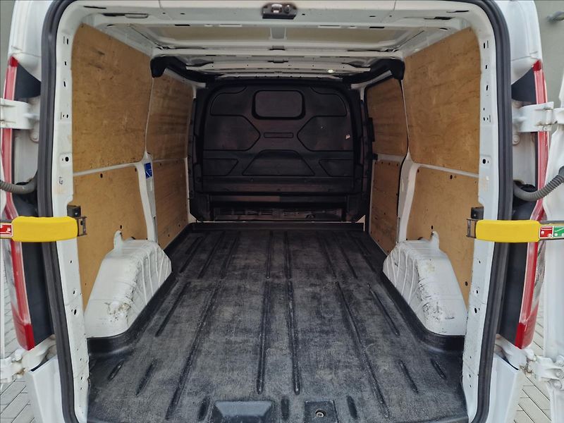 Ford Transit Custom 2.0TDCi Trend L1,ČR,1.Majitel - fotka 19 z 45