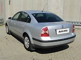 Volkswagen Passat (2002) 1.6 i, AC, výhřev sed - náhled 6