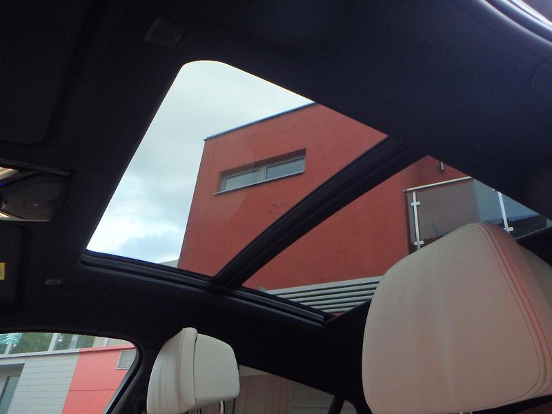 BMW X6 (2020) M 5.0i INDIVIDUAL  - fotka 19 z 28