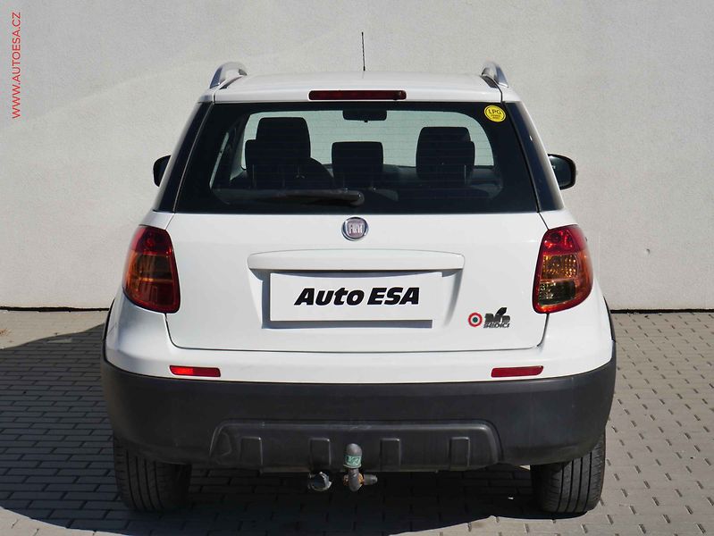 Fiat Sedici (2012) 1.6i 4x4, LPG, AC, TZ - fotka 5 z 15