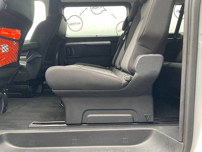 Toyota ProAce Verso 2.0L  177 - 8 AT AE Family 8S - fotka 12 z 29