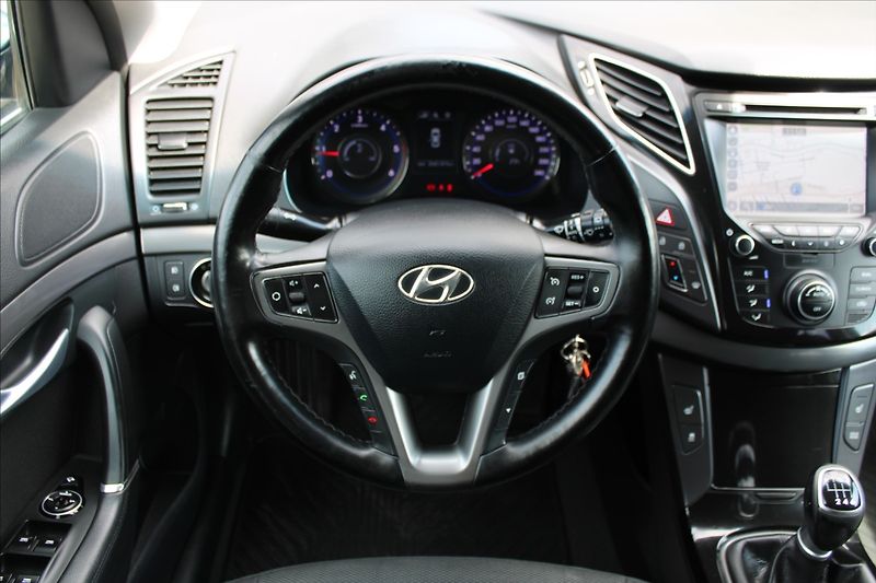Hyundai i40 1,7 CRDi  ČR,EXPERIENCE - fotka 10 z 29