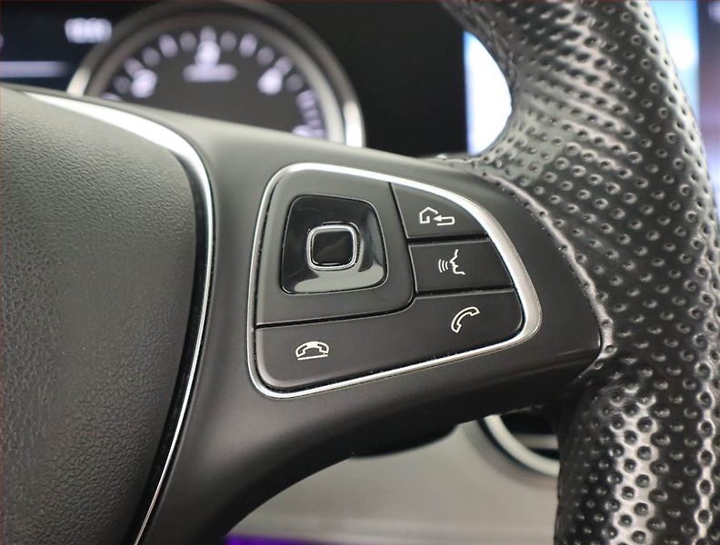 Mercedes-Benz Třídy E (2017) E 220 d, Automat, Kůže, Navi - fotka 20 z 26