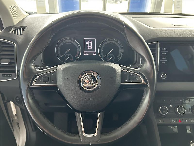 Škoda Karoq 2,0   TDI 110kW,4x4,TAŽNÉ,ČR - fotka 12 z 30