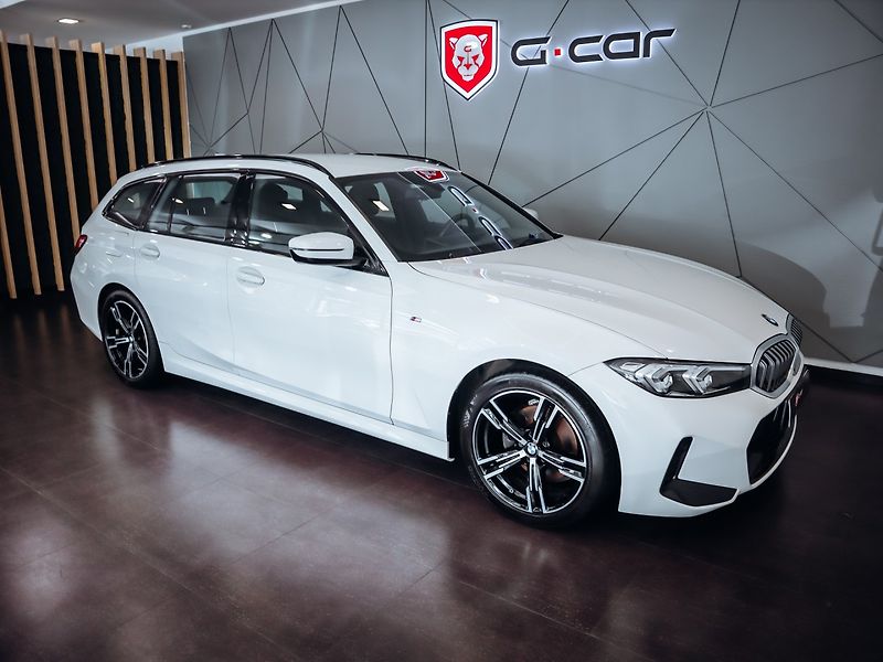 BMW Řada 3 320d xDrive Touring M-Paket - fotka 3 z 29