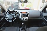 Kia Ceed (2008) 1.4i 80kW / ČR / LPG - náhled 13