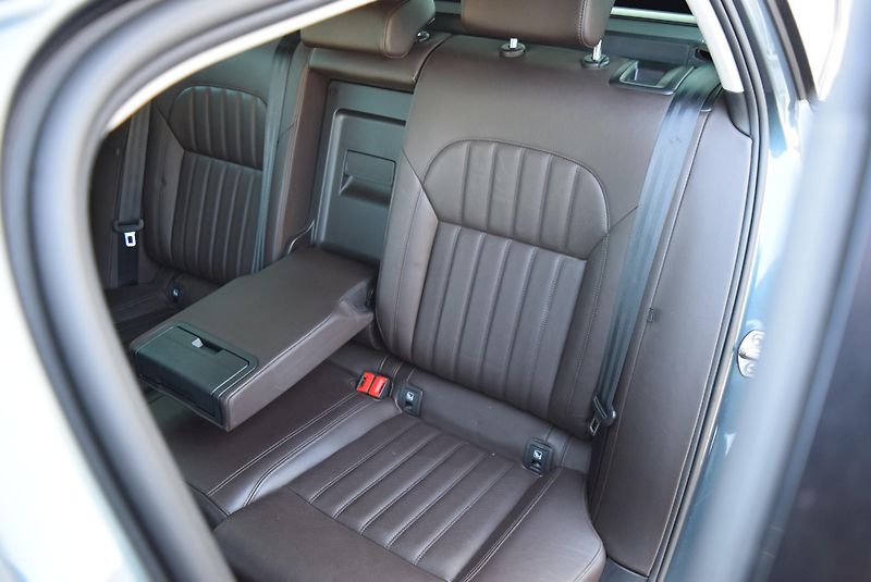 Škoda Superb (2017) 2.0TDI 110kw 4x4 L&K PAN TAŽNÉ - fotka 16 z 50