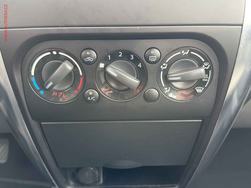 Suzuki SX4 (2012) 1.6 VVTi 4x4, 1.maj,ČR, AC - fotka 14 z 19