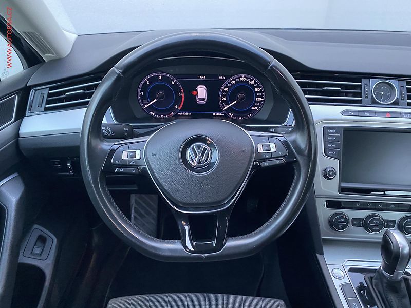 Volkswagen Passat (2017) 2.0 TDi, Comfortline, DSG - fotka 11 z 18