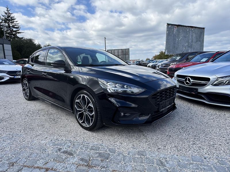 Ford Focus (2018) 2.0TDCi 110KW 1.Majitel ST  - fotka 10 z 27