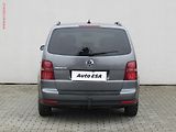 Volkswagen Touran (2006) 1.4TSi, autoAC, temp - náhled 4
