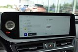 Lexus ES 300h ZLEVNĚNO 2,5 HSD LIMITED EDITI - náhled 22