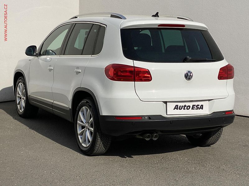 Volkswagen Tiguan (2015) 2.0 TDi, Lounge, navi, kamera - fotka 6 z 17