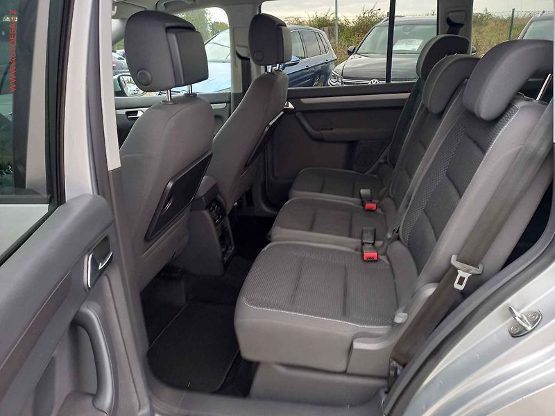 Volkswagen Touran (2013) 1.4 TSi, Comfortline - fotka 10 z 15