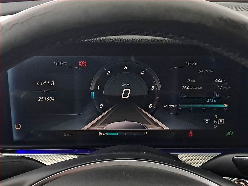 Mercedes-Benz Třídy E (2016) E 220 d, Automat, Navi - fotka 11 z 23