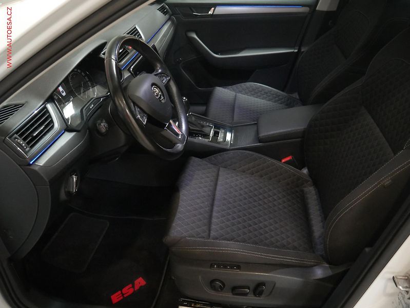 Škoda Superb (2016) 2.0 TSi 4x4, Style, DSG - fotka 9 z 22