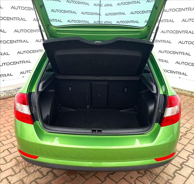 Škoda Rapid 1,6 tdi JOY 85kw led,xenon ,TZ - fotka 10 z 23