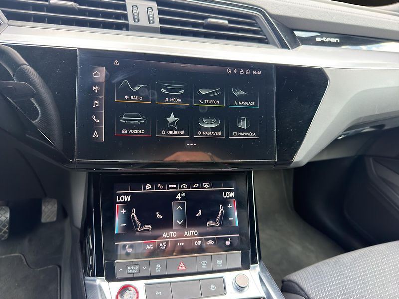 Audi e-tron (2022) ETRON-S 370KW 21 ALU - fotka 17 z 27