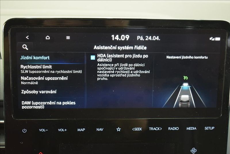 Hyundai Staria 2,2 CRDI,1.maj,ČR,AUT,4x4,9-mí - fotka 30 z 47