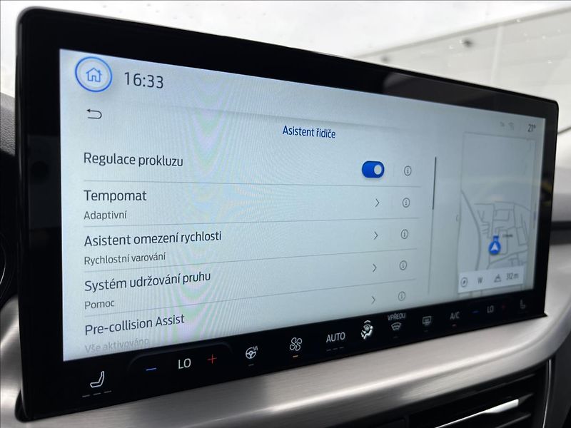 Ford Focus 1,5 EcoBlue 85kW TitaniumX AUT - fotka 30 z 36