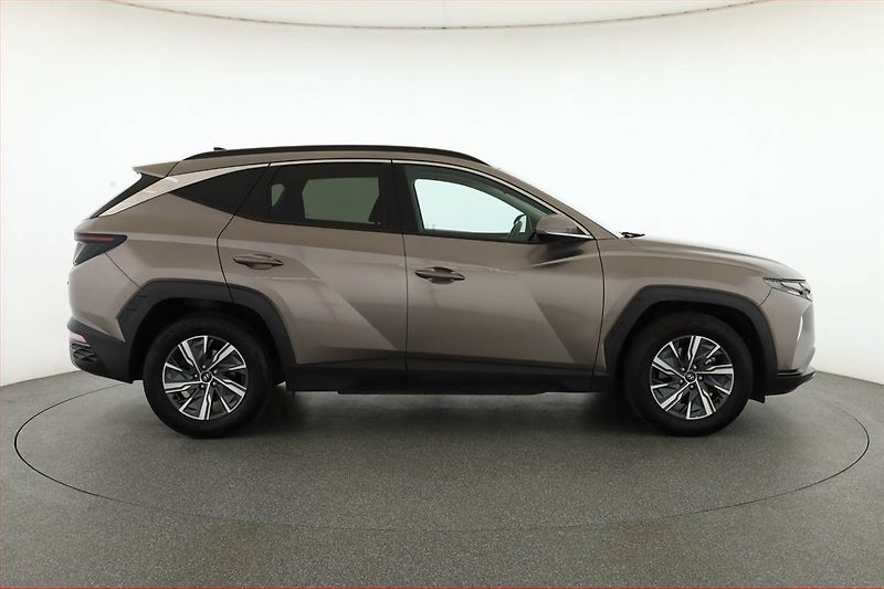 Hyundai Tucson (2021) 1.6 T-GDI - fotka 6 z 21