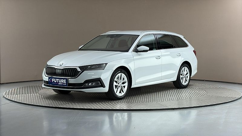 Škoda Octavia 2.0 TDI DSG Style Combi - fotka 1 z 24