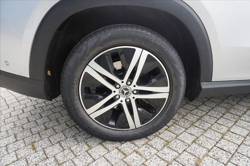 Mercedes-Benz GLE 2,9 350 d 4M, 1. maj - fotka 7 z 17