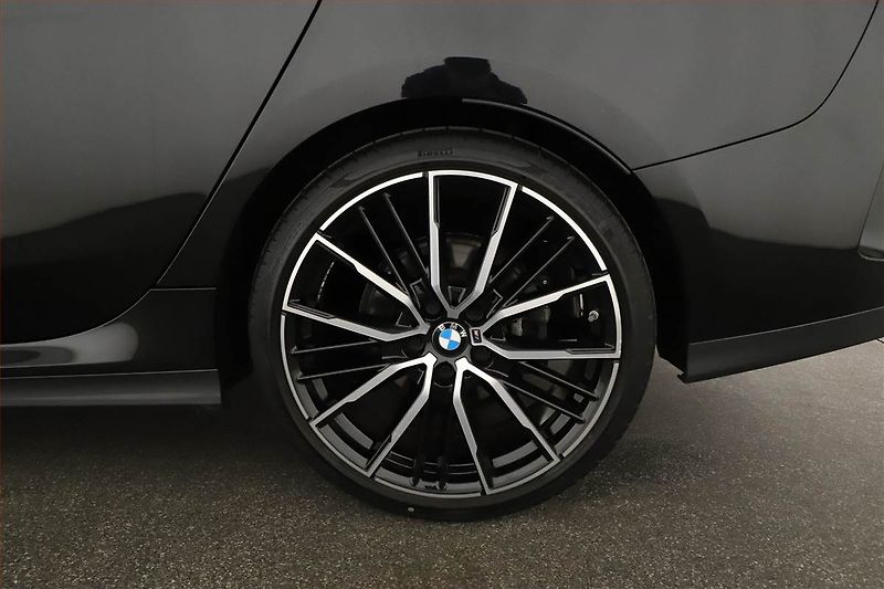 BMW Řada 2 (2021) M Paket 218i Gran Coupé - fotka 12 z 19