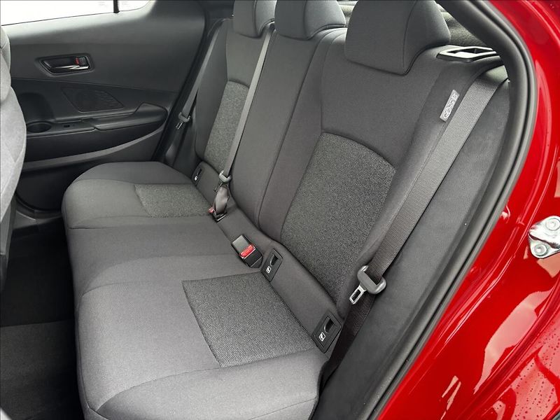 Toyota C-HR 1,8HEV Comfort - fotka 9 z 13