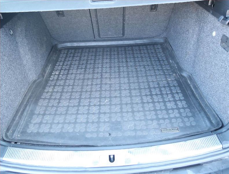 Škoda Superb (2011) Ambition 2.0 TDI, Automat - fotka 14 z 18