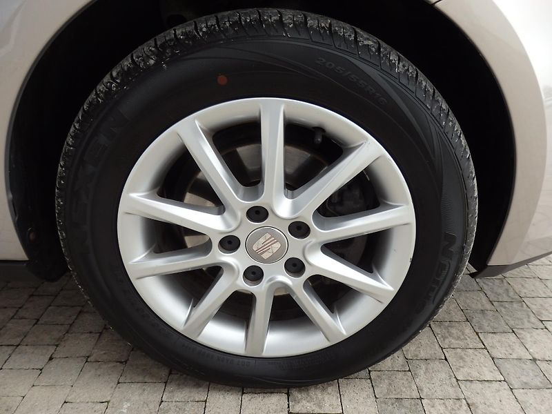 Seat Altea XL 1.6 TDI 77kW ZÁLOHOVÁNO - fotka 12 z 15